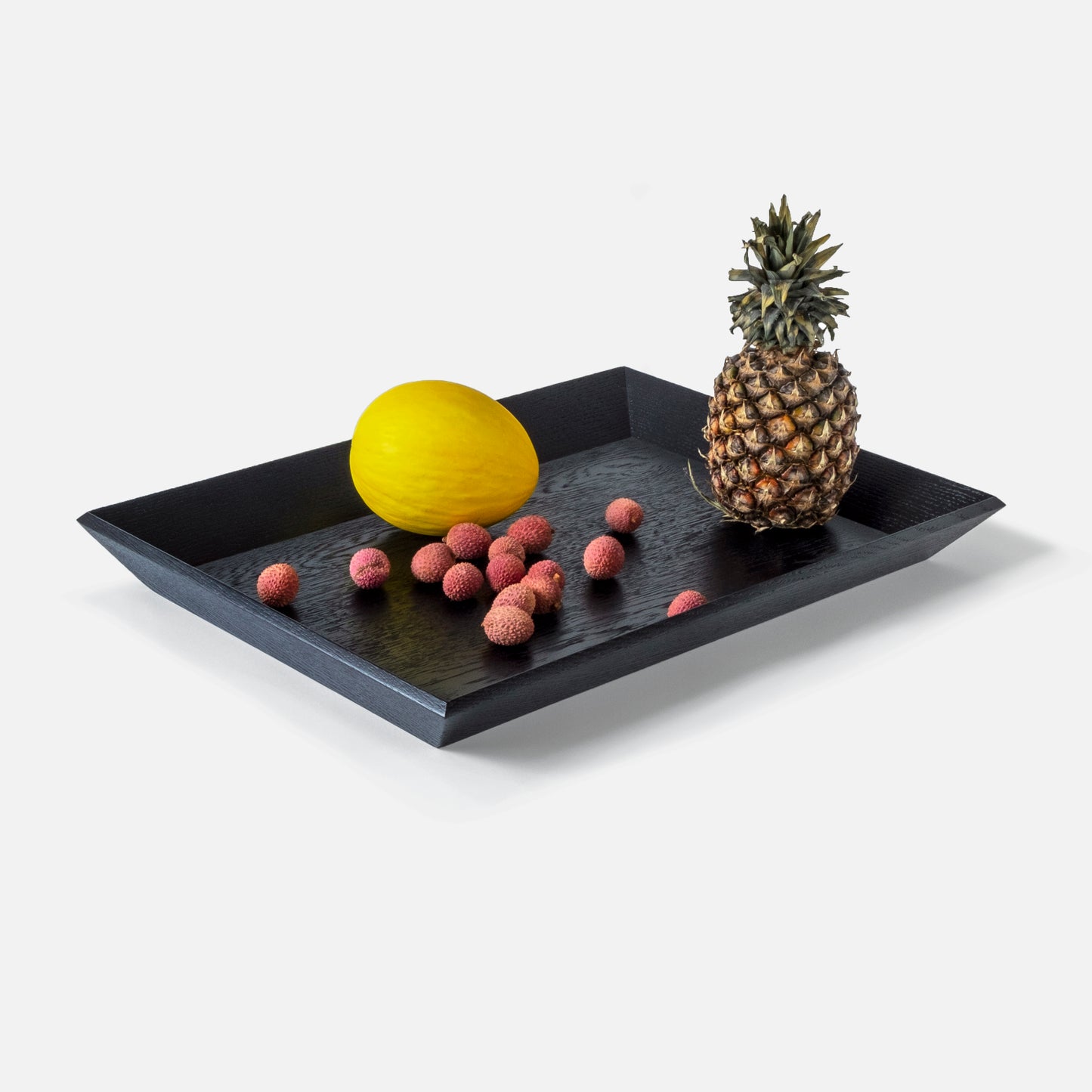 OBLIQUE Tablett in Eiche schwarz